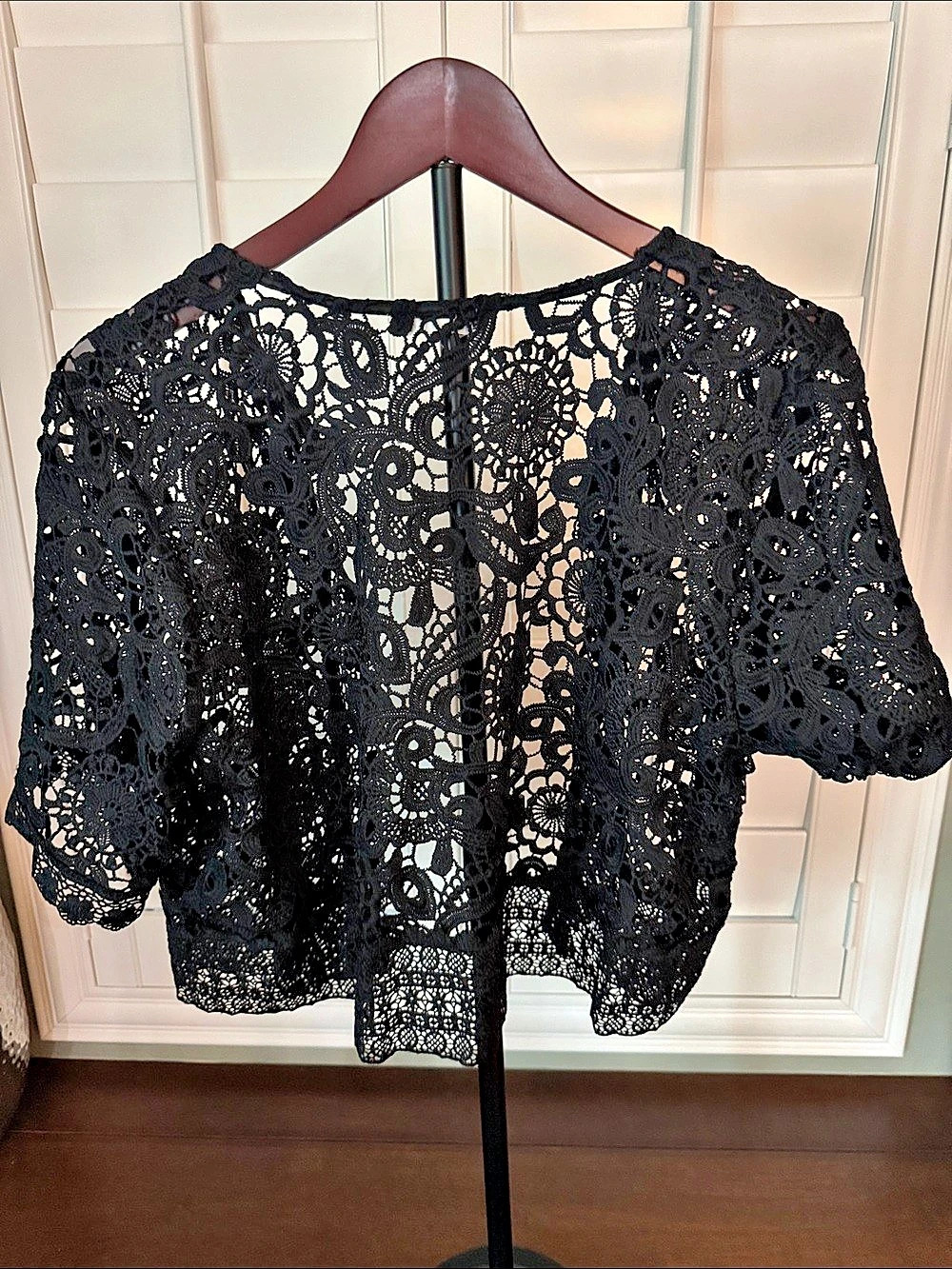 Isaac Mizrahi Live! Embroidered Lace Open Front Cardigan Shrug!